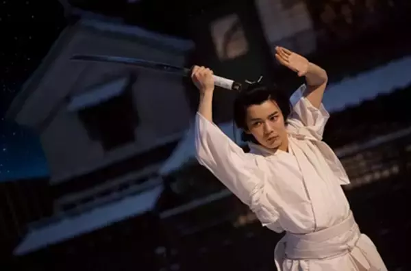 「映画「木挽町のあだ討ち」血まみれ果し合いの真相に迫る」の画像