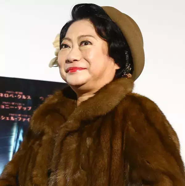山村紅葉の小説家デビューで出版不況を吹き飛ばせ！「ドル箱作家」の血統を打ち出す自信と業界の期待度