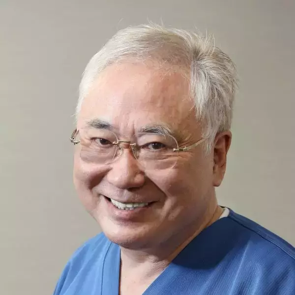 焼き肉の食べ方で話題を集める高須克弥院長が「危険な食べ方」を一喝！ “生肉動画”に「危ない！ すぐにやめなさい」