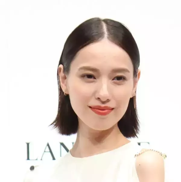 戸田恵梨香は30歳過ぎても門限6時半だった！「厳しすぎ」の大合唱に混じる中学時代の写真集への言及