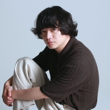染谷将太 芸歴25年でたどり着いた仕事への向き合い方「冷静さを保ちたい時に、『ゼロでいよう』という心構えでいます」