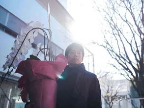 「見はらし世代」妻の死による家族の崩壊。子供たちはなぜ父親を憎むのか？