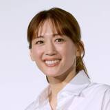 「綾瀬はるか“持ってる女優”か“失速”か…たとえ是枝作品でカンヌ受賞逃しても「興収45億円」期待の背景」の画像1