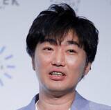 「小沢一敬の漫才復帰は周囲にもプラス？ 芸能活動正常化で進みかねない「松本人志地上波復帰」のおぜん立て」の画像1
