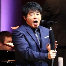 ASKA「FNS歌謡祭」での圧巻パフォーマンスにネット騒然…67歳にして若い世代を“圧倒”した納得の理由