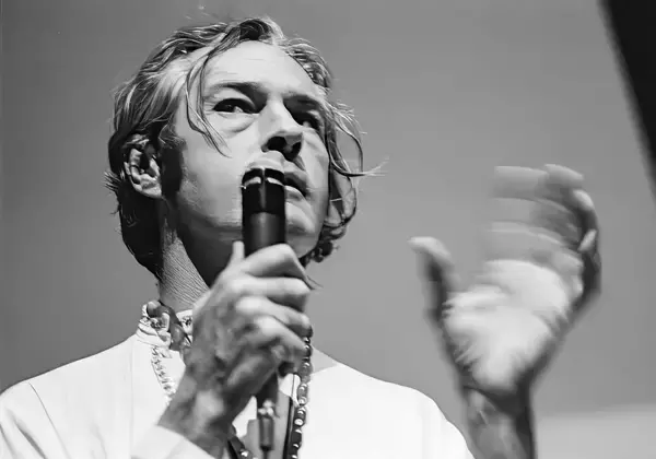 ビートルズ『カム・トゥゲザー』歌詞は対訳不可能 淡々粛々な曲の皮肉なタイトルにしみじみ【スージー鈴木のゼロからぜんぶ聴くビートルズ】#124