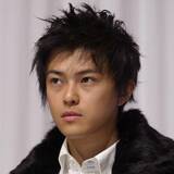 「“前髪クネ男”の呪縛？ 勝地涼、話題になるのは今カノ＆元妻…主演ドラマは伸び悩み」の画像1