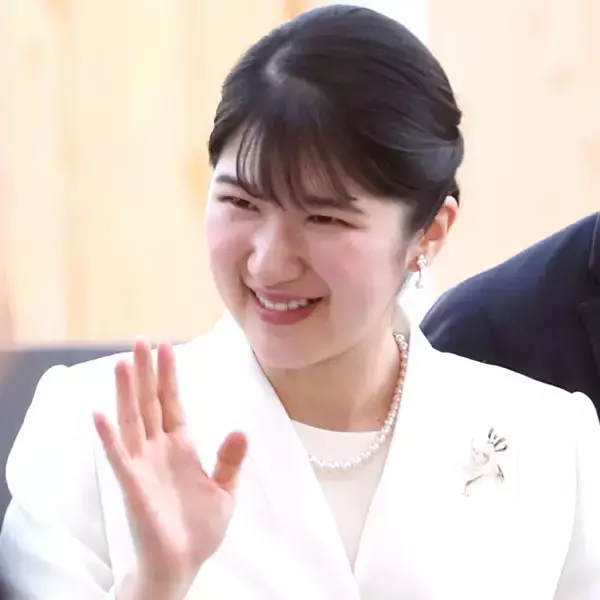 「高市首相のあいさつはコピペ率85％…「広島への思い」石破前首相・愛子内親王とは絶望的格差」の画像
