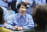「被災地を踏み台に…確かにビンビン「伝わる」高市首相の人気取り “政治の師”は激励に駆けずり回るハード視察」の画像1