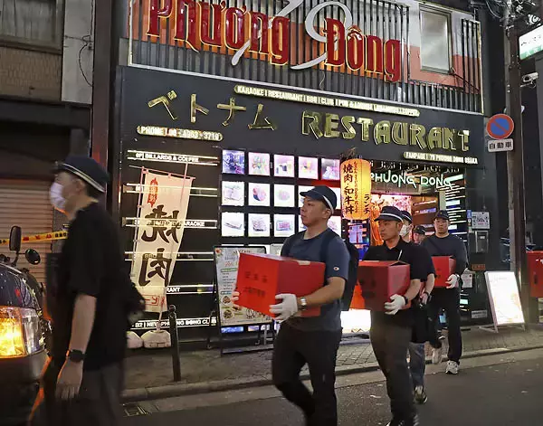 まるで治外法権！ 大阪・ミナミのベトナム人犯罪者巣窟ビルで違法薬物摘発し8人逮捕