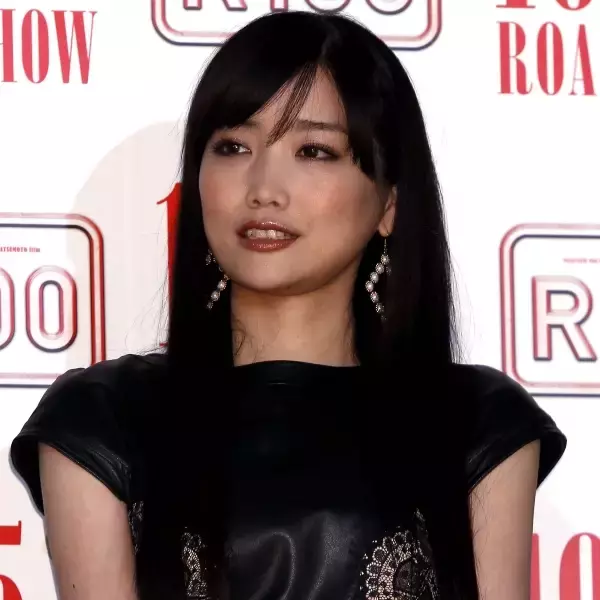 佐藤江梨子は細々と活動も〈最近出始めたよね〉の評価…元「イエローキャブ」の"同僚"小池栄子、MEGUMIと再び並べるか