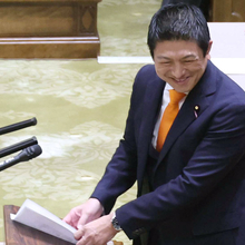 参政党が言い出した「国民の情報リテラシー強化」の噴飯…デマの“宝庫”どの口が？