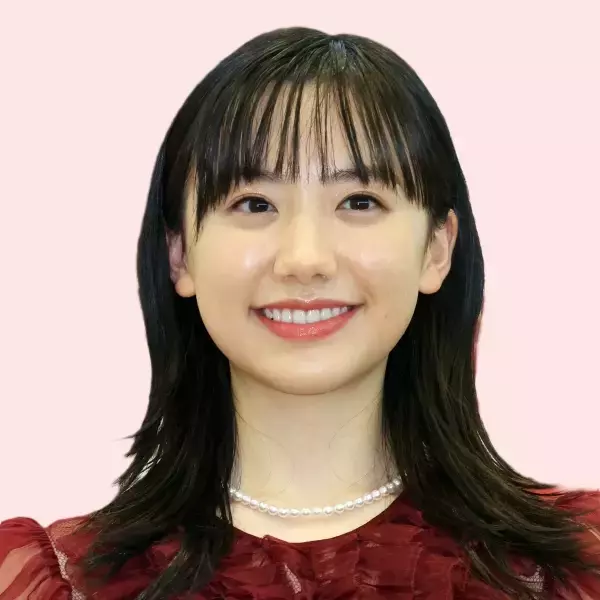 国民的“優等生”の芦田愛菜だからこそ？ アニメ映画「果てしなきスカーレット」の声優業には辛口意見も