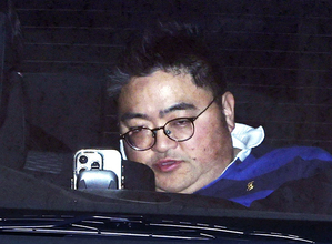 “性的暴行”逮捕のNHKチーフディレクター 「スマホ画像」中身と超セレブな“お友達”…五輪直前の“悲劇”