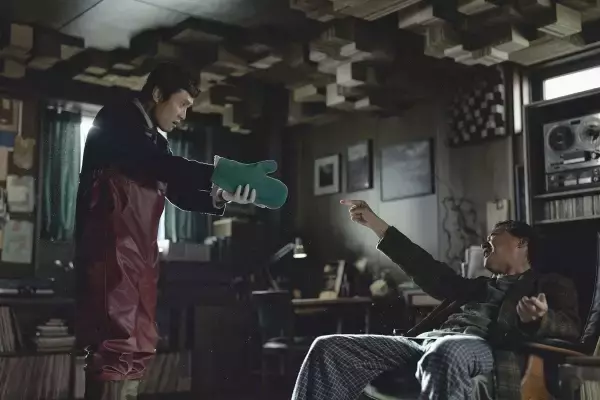 「映画「しあわせな選択」失業中の男がライバルを狙うブラックコメディー」の画像