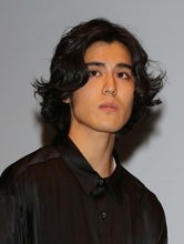 「ばけばけ」苦戦は佐藤浩市の息子で3世俳優・寛一郎のパンチ力不足が一因