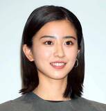 「黒島結菜が主演映画「未来」で“4度目の正直”を期待されるも…遠ざかる“先輩女優”蒼井優の背中」の画像1