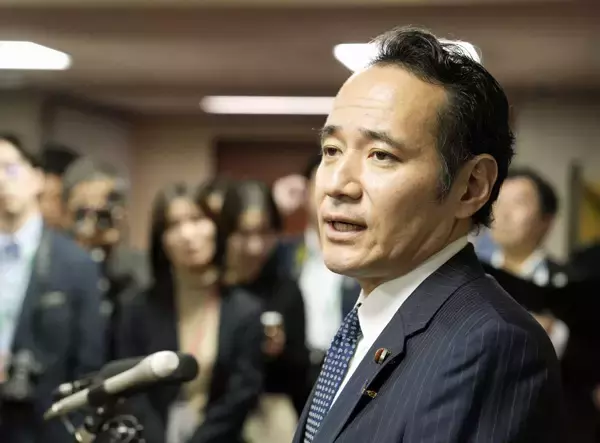 簗農相また取材にダンマリ…説明するほど怪しさ拡大でいよいよ「限界間近」