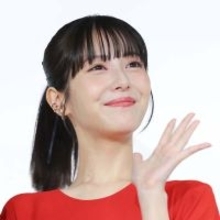 浜辺美波 永瀬廉との“お泊りデート”報道追い風にCM契約アップ【2025年あの事件・騒動の今】