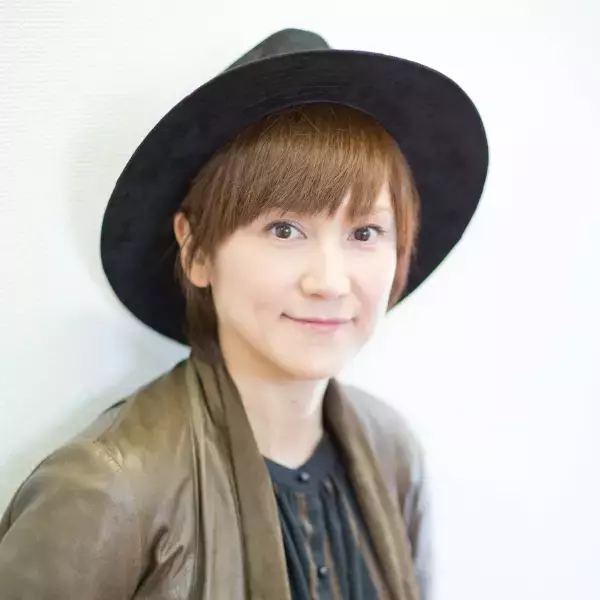 鈴木蘭々「芸能界と人格破綻者」の私見が波紋、篠原ともえにも再注目が…90年代売れっ子の“芸能人”に依存しない生き方に共感