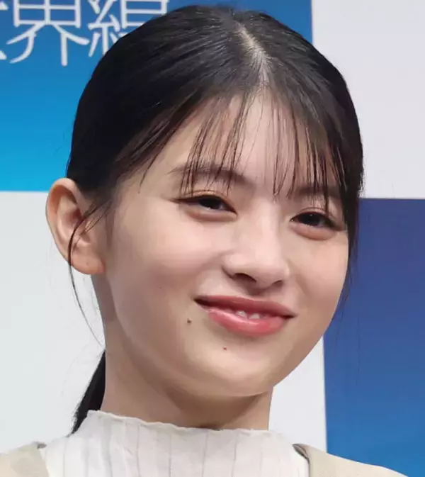 「橋本環奈“表参道デート”の奇抜ファッションが酷評の嵐…出口夏希の「お泊まりコーデ」と明暗」の画像