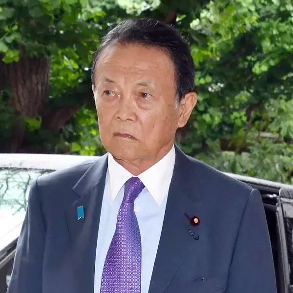 「顔を立てるのは維新か、麻生副総裁か…「中傷動画」疑惑めぐり野党審議拒否で高市首相ジレンマの自業自得」の画像