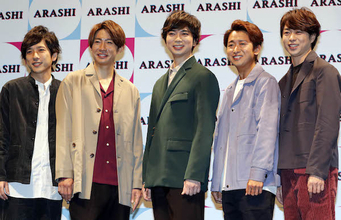 「嵐」が2019年以来の大トリか…放送開始100年「NHK紅白歌合戦」めぐる“ライバルグループ”の名前
