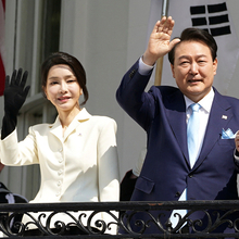 尹錫悦大統領を襲う「韓米の女難」 夫人は検察に聴取され、元CIA分析官の韓国系美女も逮捕