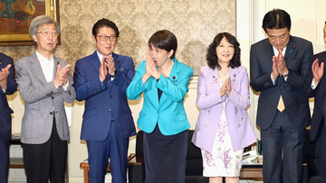 高市首相の中傷動画疑惑「納得できない」52%なのに…浮かれる自民党は危機感ゼロ、まるで他人事ムード