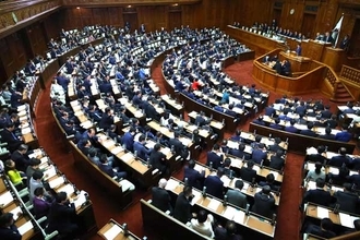消費税「実質ゼロ」法案審議入り 給付対象は「政令で」「政令で」「政令で」…透ける統一地方選の人気取り