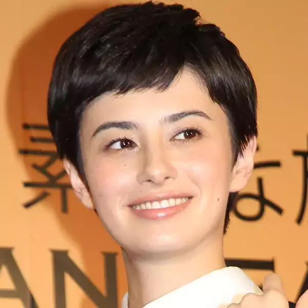 ホラン千秋は都立国際高校→青学大英米文学科と順調に進学も、女優の夢に破れてキャスターで開花【ネオ・この有名人の意外な学歴】