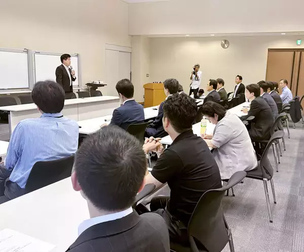 「中道の落選組55人が党内グループ横断し結集も…小川淳也代表への後押しなのか、脅威なのか？」の画像