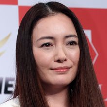 仲間由紀恵46歳の“激変ふっくら姿”にネット騒然も…紆余曲折を経てたどり着いた現在地