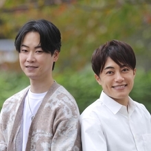 歌謡デュオはやぶさが来年のデビュー15周年へ意気込み 「新曲でスナックのレトロな雰囲気を伝えつつ楽しみたい」