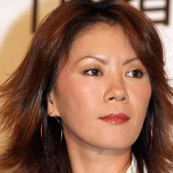 大黒摩季56歳「AI加工に反してアバタはアバタのまま」最新ショットに《強く美しい》《綺麗で可愛い》の声