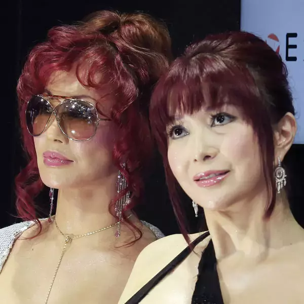 叶姉妹が「ある方」から受けた誹謗中傷を初告白で波紋…実の妹とのトラブルやデヴィ夫人との確執が再注目