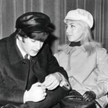 『アイル・ビー・バック』当時の4人並みにメジャーとマイナーの転調が忙しい【スージー鈴木のゼロからぜんぶ聴くビートルズ】#29