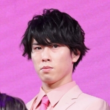 宮舘涼太は熱愛報道、渡辺翔太はSNS炎上、目黒蓮は不在…それでもSnow Manの勢いが落ちない3つの強み