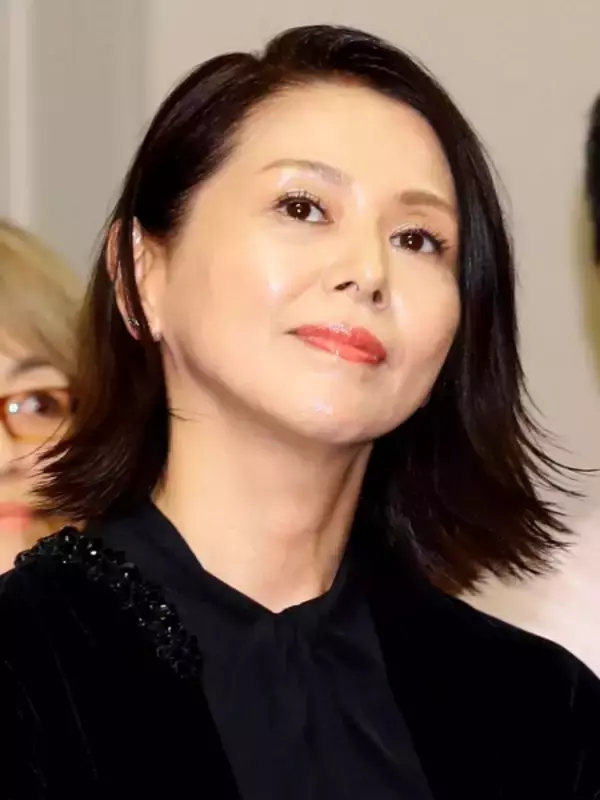 小泉今日子「禁断の愛」公表から10年…豊原功補と破局報道も“損切り”は大正解