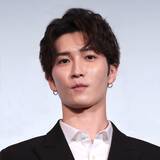 「Snow Man渡辺翔太「質問箱」が炎上…ファンにキレる場面や“下ネタ”回答にドン引きと美容活動への影響」の画像1