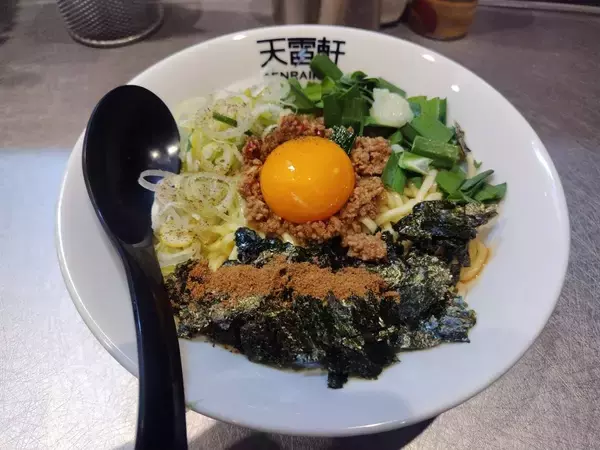 「LUNA SEA真矢さんプロデュースのラーメン店「天雷軒」で行われている“聖地巡礼” ルポ・都内2店舗の今…」の画像