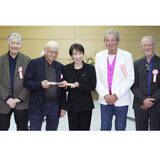 「高市首相がMEGUMIと“ノー天気”対談で大炎上！ ディープ・パープル表敬訪問でも“粗相”、パフォーマンスことごとく失敗」の画像2