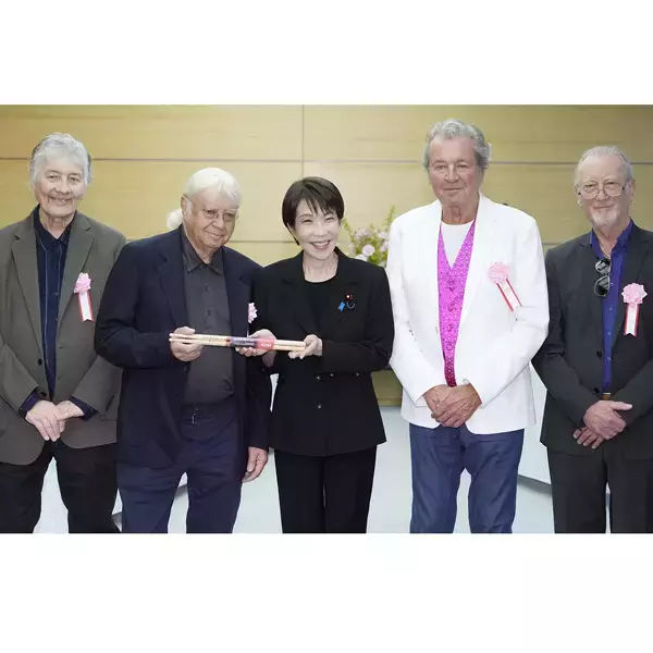 「高市首相がMEGUMIと“ノー天気”対談で大炎上！ ディープ・パープル表敬訪問でも“粗相”、パフォーマンスことごとく失敗」の画像