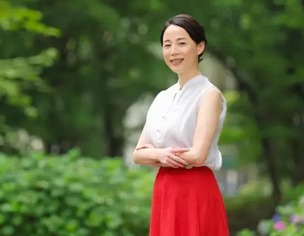 辻しのぶインタビュー「認知症の女性と欲深い王女…正反対の役です」 主演映画と舞台が同時公開＆上演