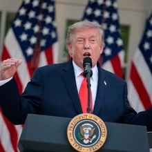 トランプ大統領「共和党が勝てば1人77万円支給」宣言の仰天…米中間選挙で票は増えるのか？