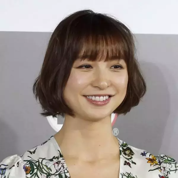 「篠田麻里子は再婚…“お騒がせ女”はなぜ選ばれる？ 上原多香子、秋元優里らが男性を惹きつける共通点」の画像