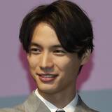 「福士蒼汰と福原遥の“親密”ぶりが話題だが…映画「楓」に高まる興収45億円期待と関係者の思惑」の画像1