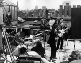 『ドント・レット・ミー・ダウン』ポールの名演10選入り ぶんぶん唸るベースが素晴らしい【スージー鈴木のゼロからぜんぶ聴くビートルズ】#137