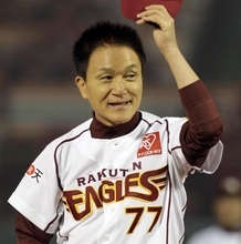 大みそか紅白に小田和正浮上の激震！「アンチ紅白」の78歳をNHKが血眼で口説く…EBiDAN68人超も同時進行中