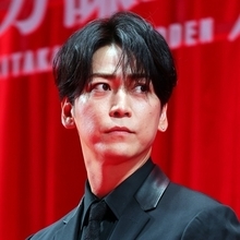 亀梨和也が路線変更？「ワイルド系→美容男子」に戸惑う古参ファンと“元恋人”田中みな美の影